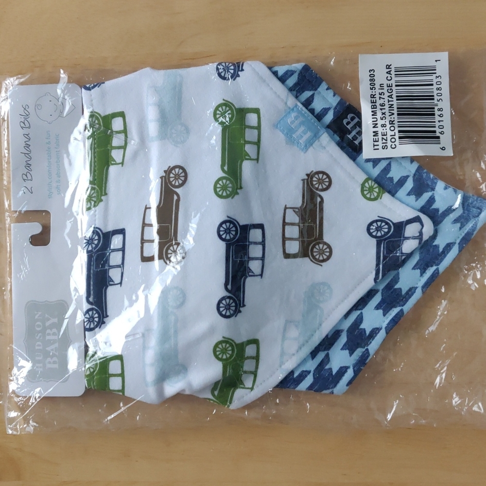 NWT Pair of bandana bibs